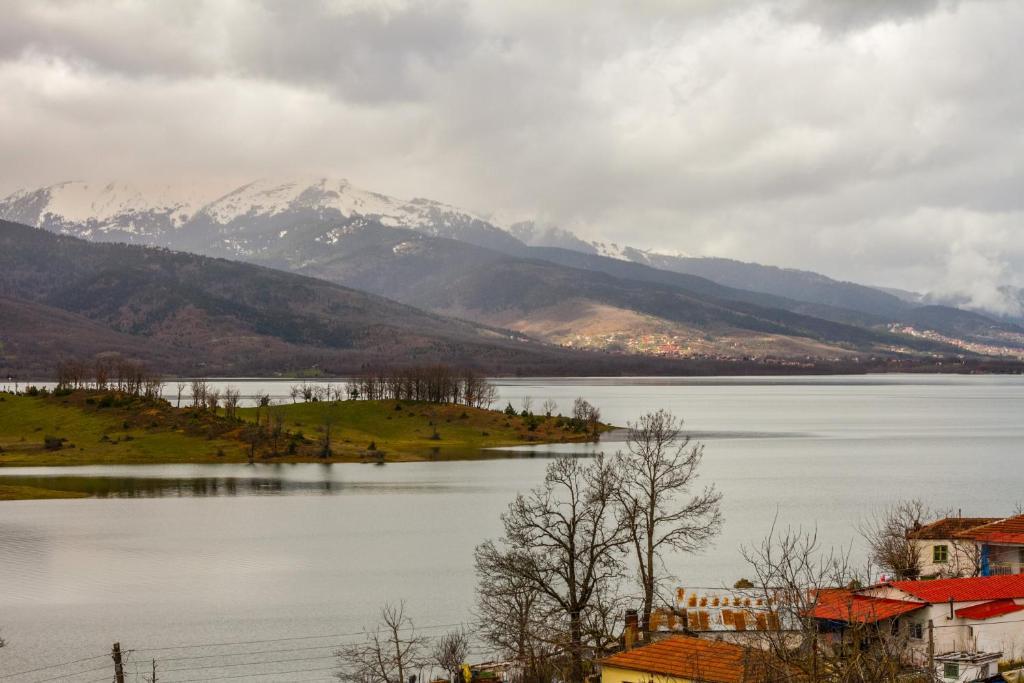 Titagion Hotel Plastiras Exteriér fotografie